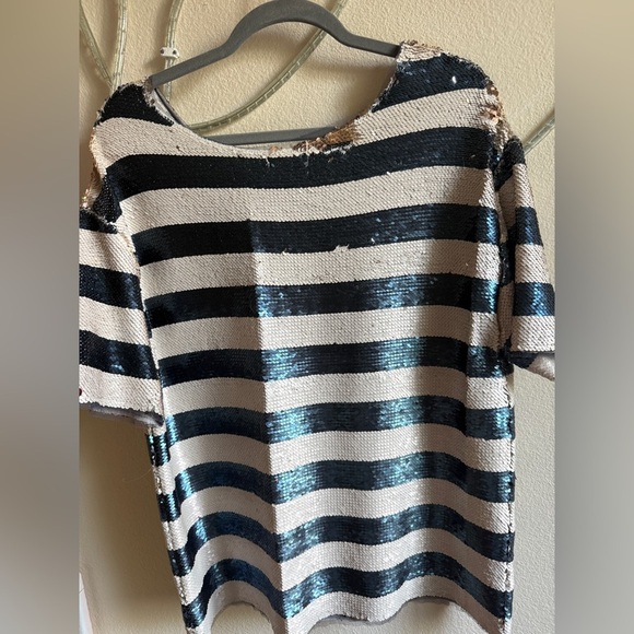 Silence + Noise Sequin Striped Tee – Runs Oversized (Tagged XS) - Picture 6 of 9